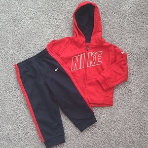 Nike 2-Piece Tricot Zip Jacket and Pants size 24m